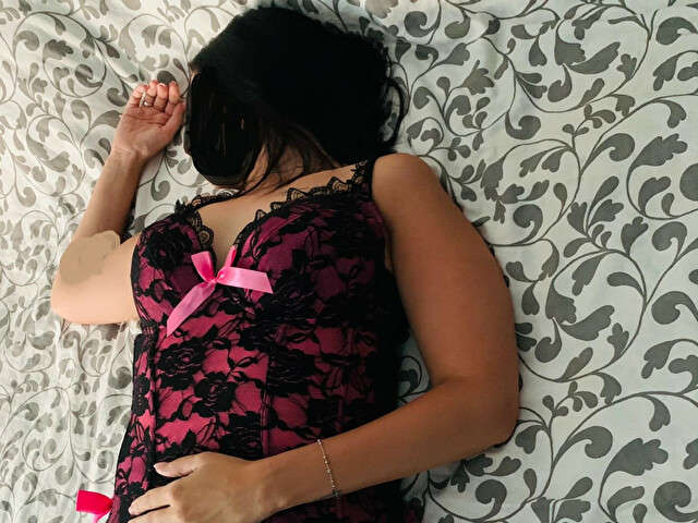 ANNEMARIE free sexy photo