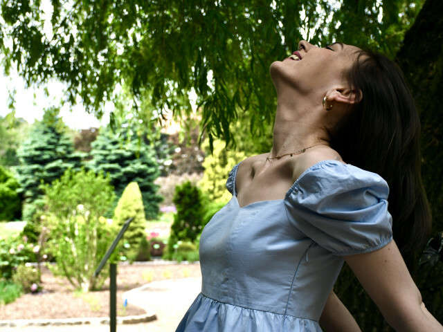 BAISER free sexy photo