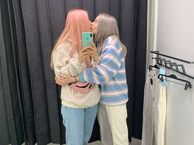 YOOURDREAMM free hard sexy photo