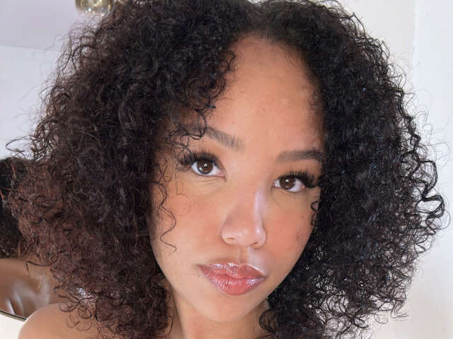 ROMYINDY free sexy photo