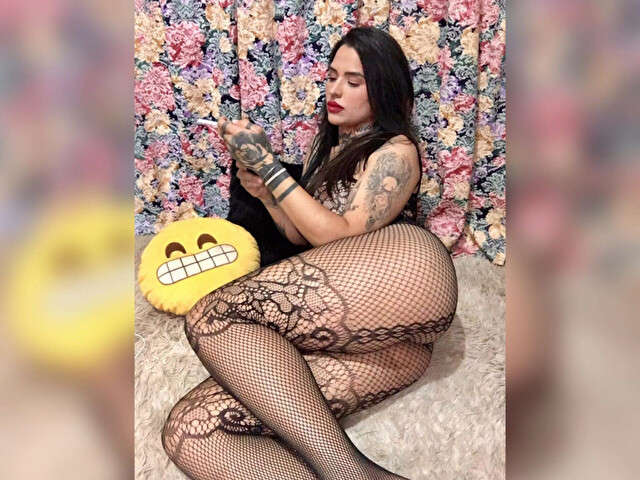 LORENASANTOS free sexy photo