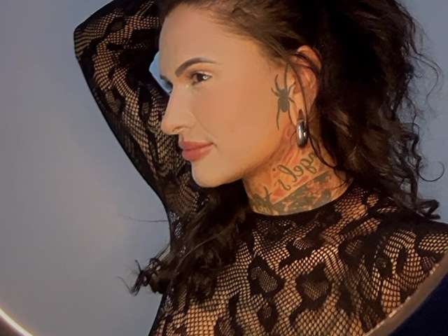 LORENASANTOS free sexy photo