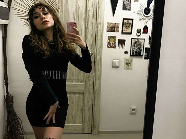 HELLALOVESU free sexy photo