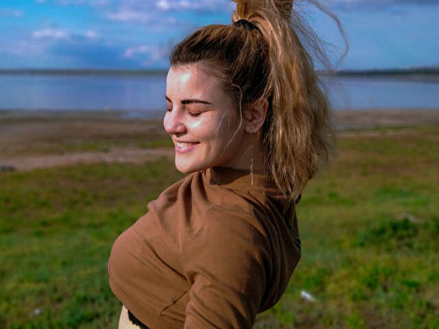 SUNSHINE free sexy photo