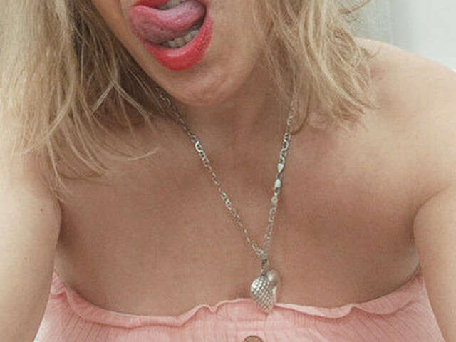 SEXYVERABACK free sexy photo