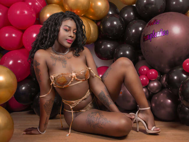 LAURENBENNET free hard sexy photo