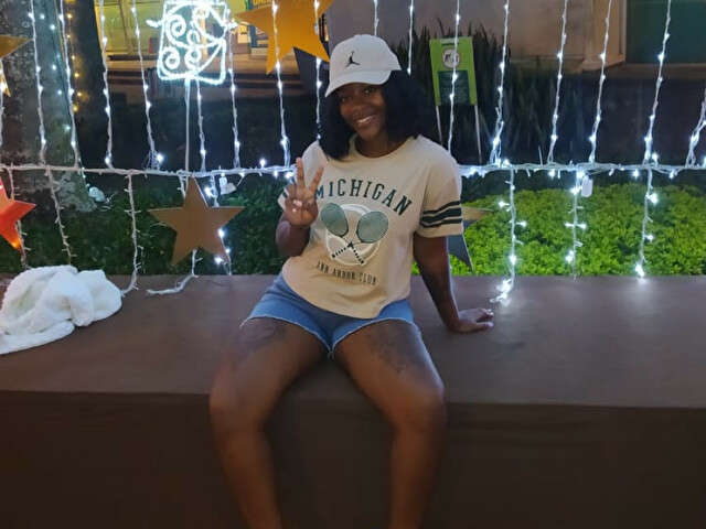 LAURENBENNET free sexy photo