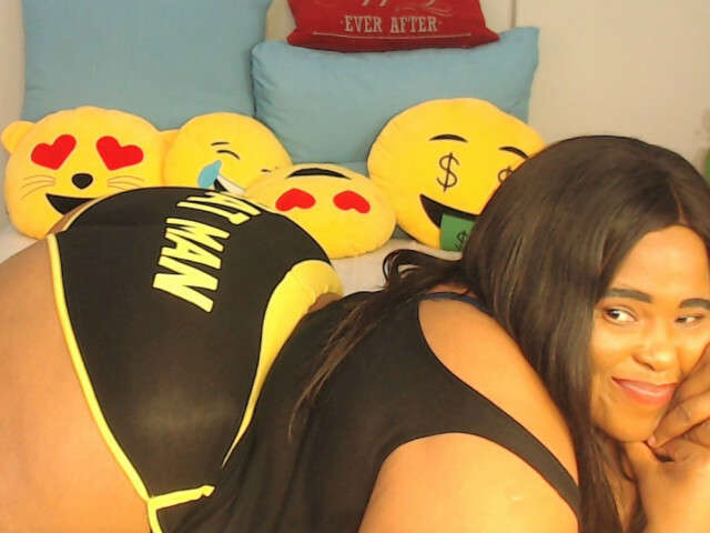 CURYNESS free hard sexy photo