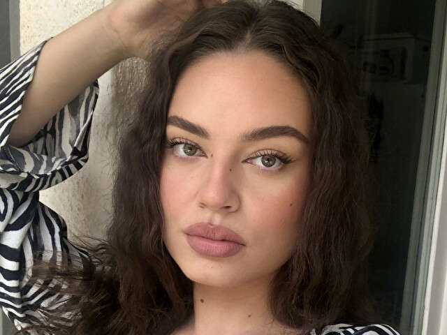 TIFFANY2HOTT free sexy photo