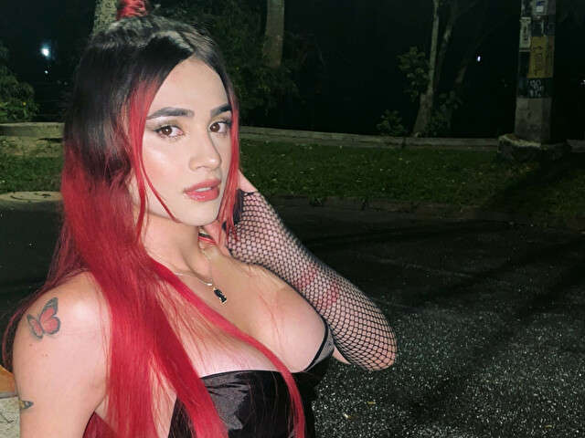 SARAHH free sexy photo