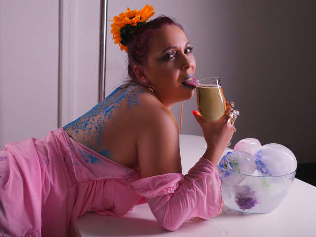 SINLAURA free sexy photo