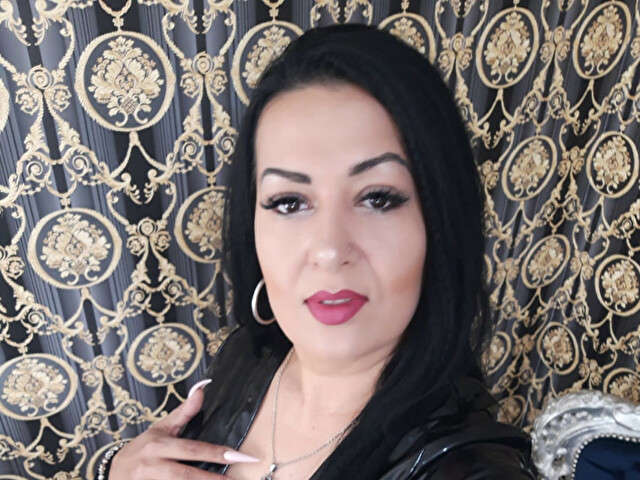 LINDABRIARS free sexy photo