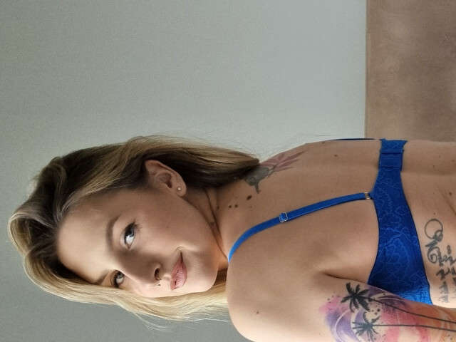 ILUSIONCATSX free sexy photo