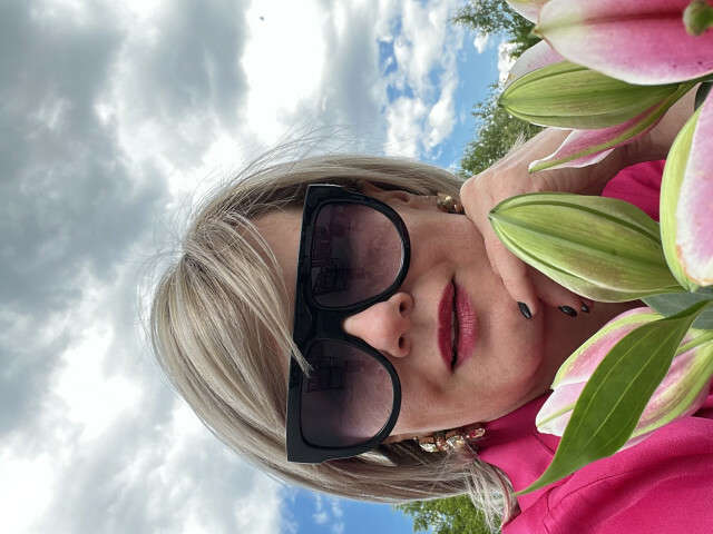 ADELEMILF free sexy photo