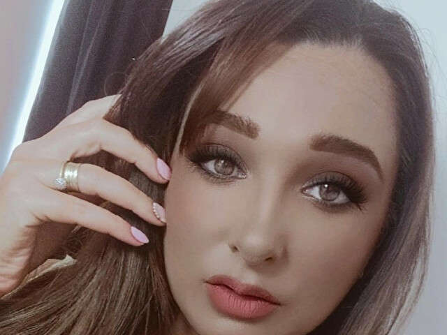 ANGELINAL free sexy photo