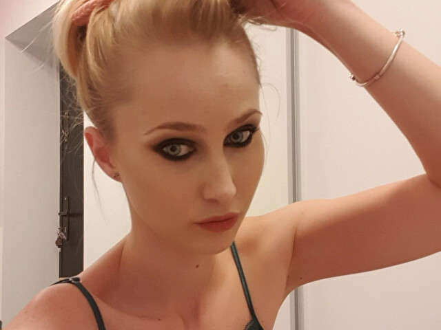 NATASHAROUGE free sexy photo