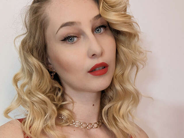 NATASHAROUGE free sexy photo