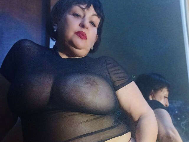 MARIAYLEONA free hard sexy photo