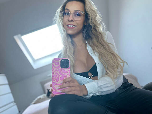 JOLYNNVISSER free sexy photo