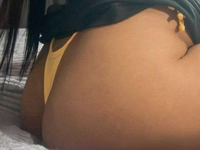 LAURAGREEN free sexy photo