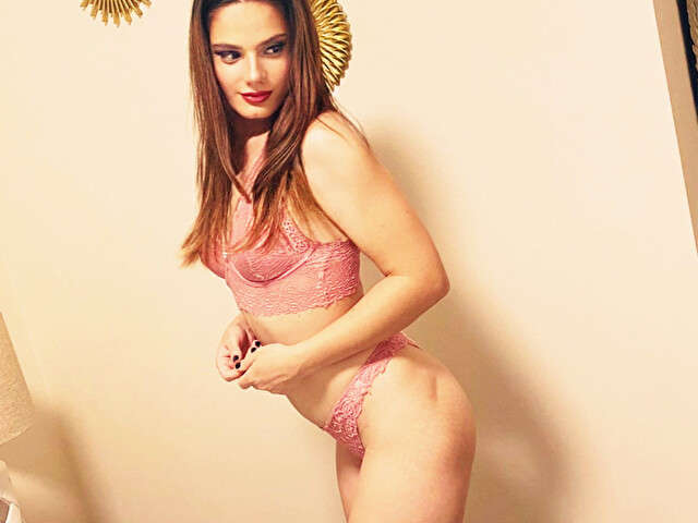 EMILYGRACE free hard sexy photo