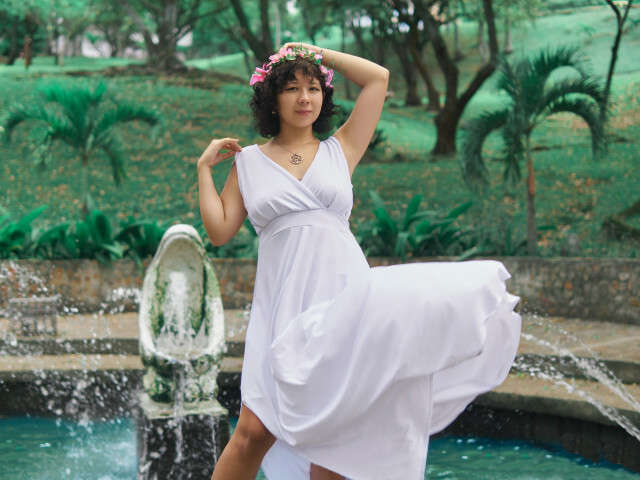 ANTONELLARAW free sexy photo