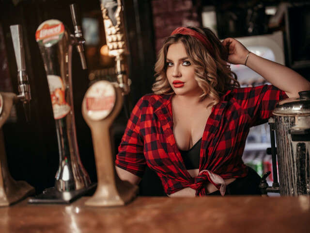MAYBEYESS free sexy photo