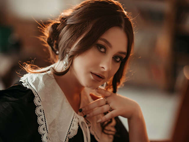 SENSITIVEEE free sexy photo