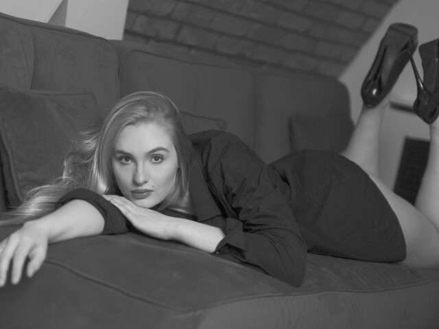 OLIVIABENT free sexy photo