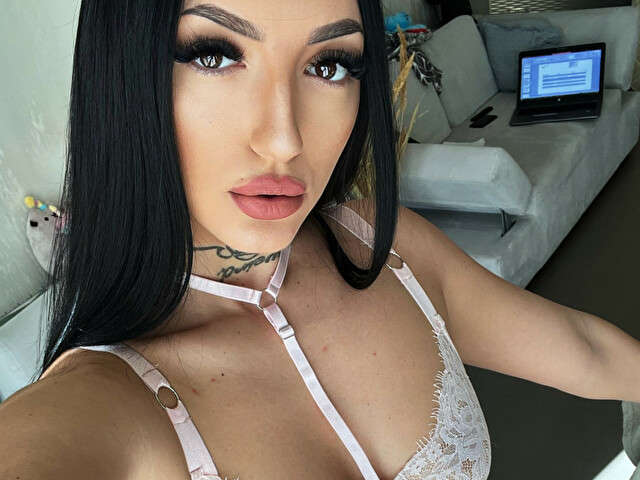 SAINTSINNERX free sexy photo