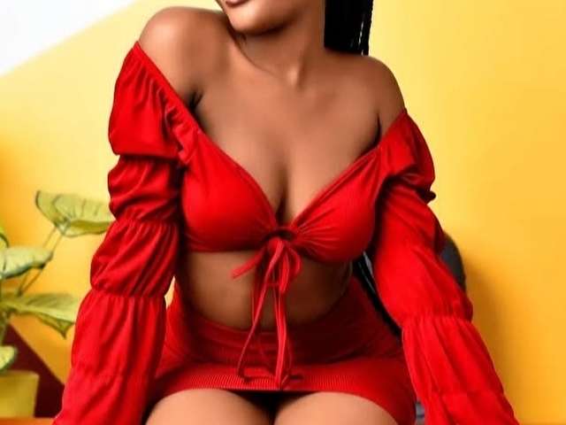 SEXYPETITE free sexy photo