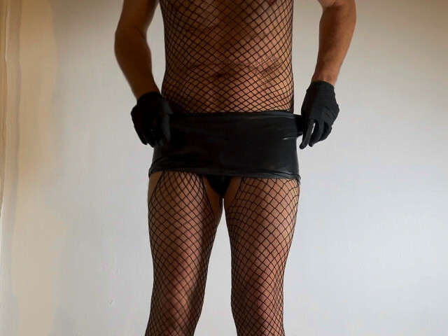 MONSIEURWIDE free hard sexy photo