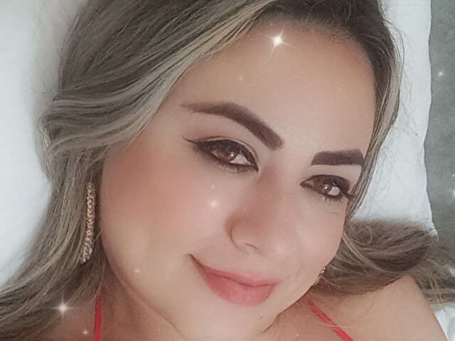 AMANDALEEON free hard sexy photo
