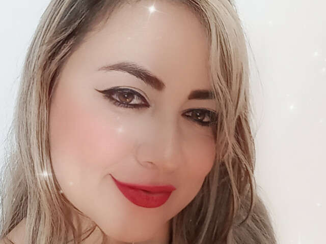 AMANDALEON1 free sexy photo
