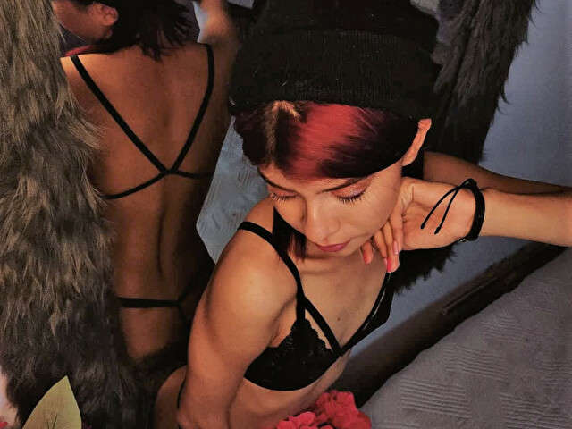 SARAHSMITT free hard sexy photo
