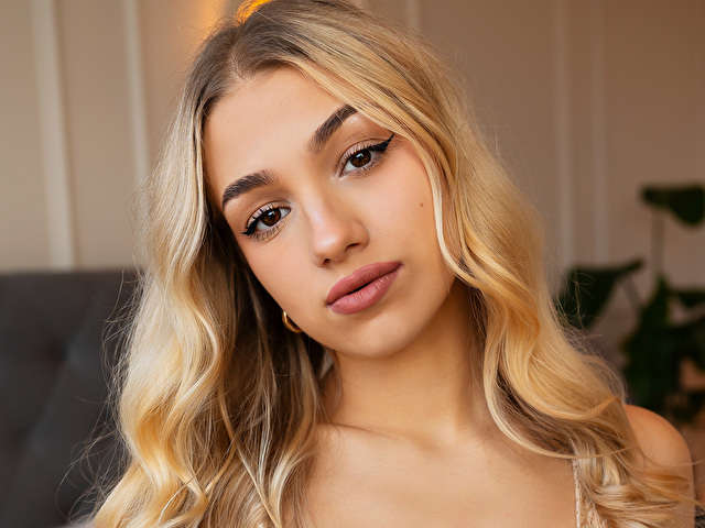 EVETTEROSE free sexy photo