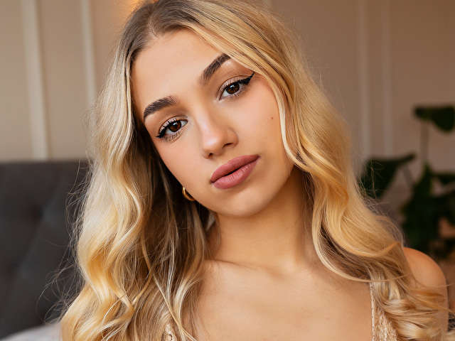 EVETTEROSE free sexy photo