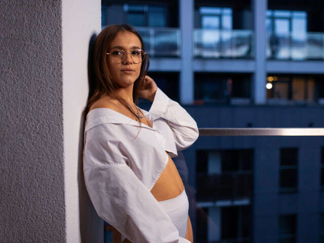 EMILYHEART free sexy photo