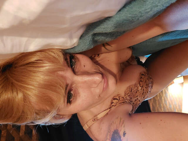 SOPHIAANAAL free hard sexy photo