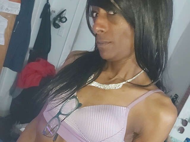 DANNIELUXE free sexy photo