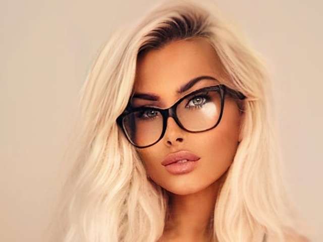 BIMBOBARBIEX free sexy photo