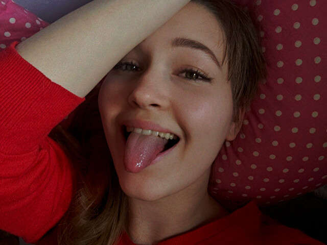 MIRASHARK free sexy photo