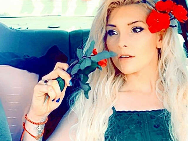 ARRIES free sexy photo