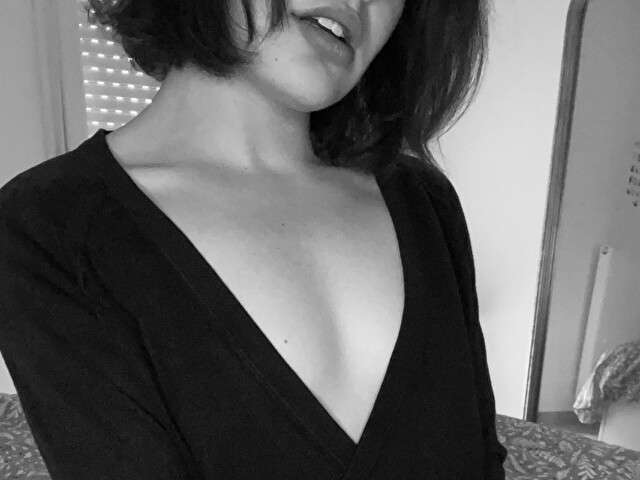 WOMANORTH free sexy photo