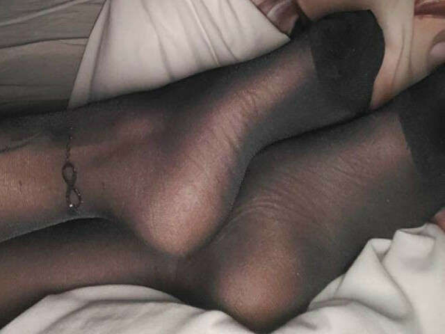 ELYQUINN free sexy photo