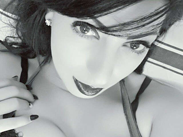 ALEXANDRA33 free sexy photo