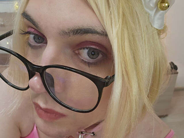 MERLINKIT free sexy photo