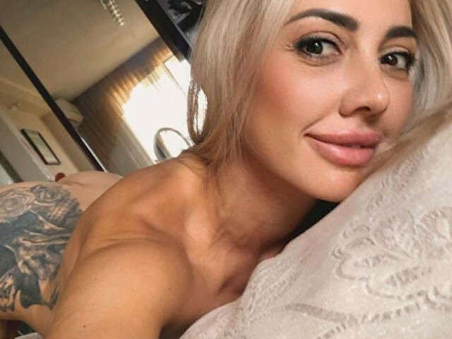 MIAQVEEN free sexy photo