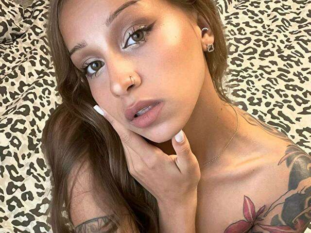 DINAHOT free sexy photo