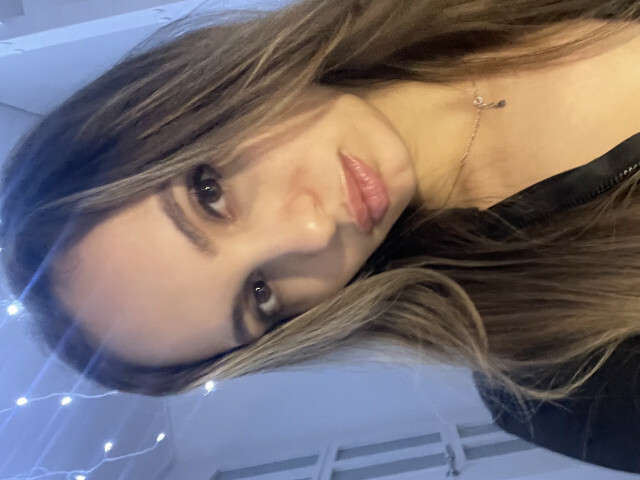 MAGNETIC free sexy photo